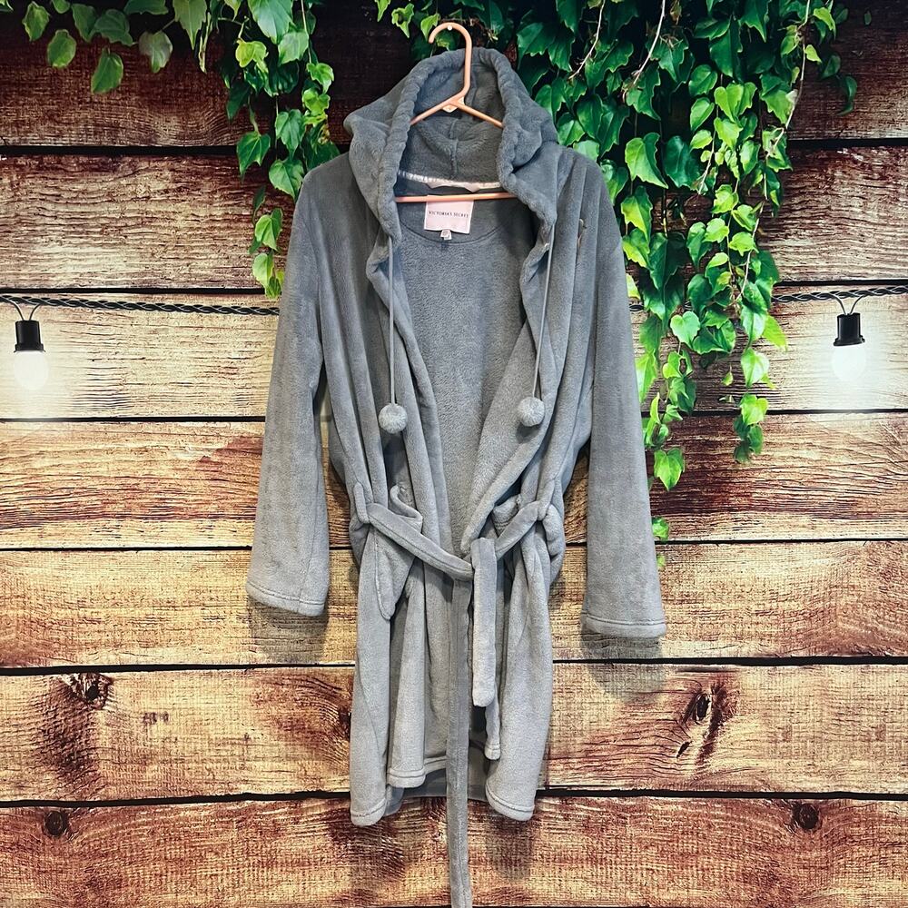 Victoria's Secret Gray Grey Soft Cozy Plush Hooded Short Robe Small Belt Tie